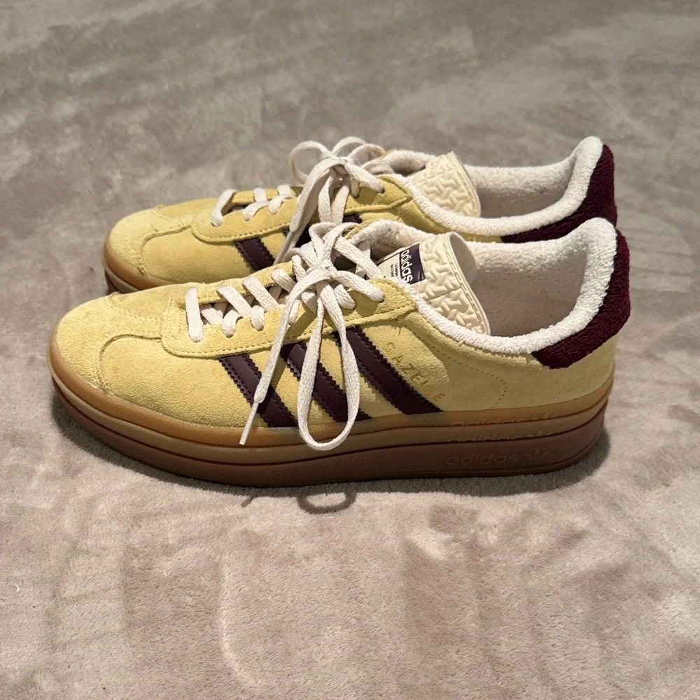 Adidas Women's Vibrant Yellow and Burgundy Sneakers - Picture 1 of 4